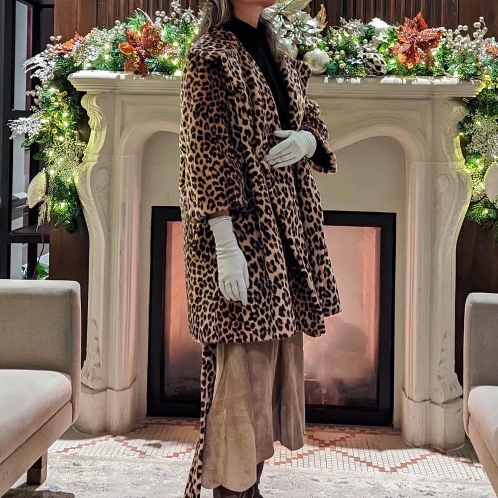 🐆1960’s Vintage Fairmoor Somali Faux Fur Leopard Coat with belt Safari Coat